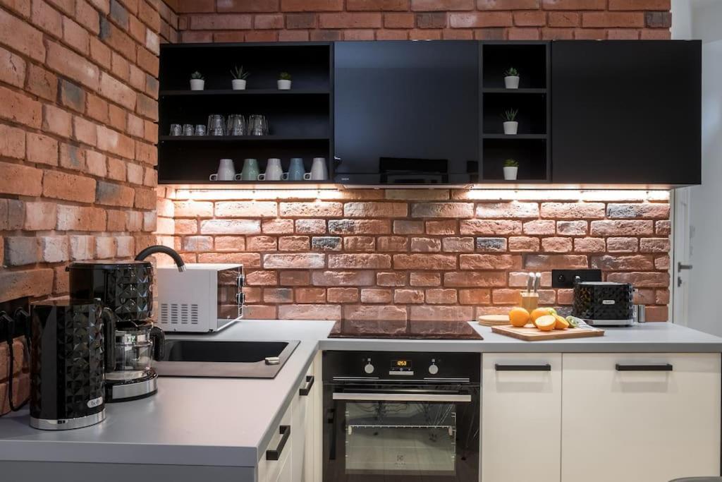 With Air Conditioning In The Heart Of Cracow Heart Appartement