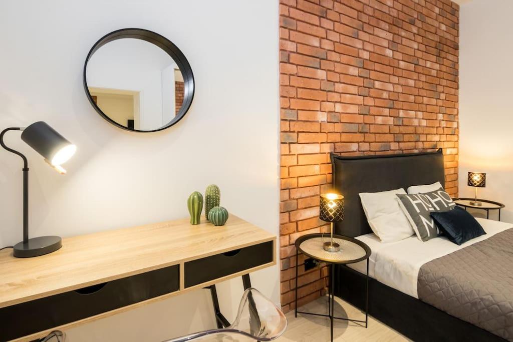 With Air Conditioning In The Heart Of Cracow Heart Krakau